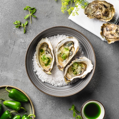 Østers med syltet jalapenogranite